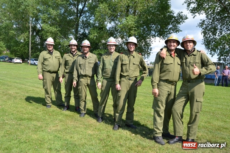 Zdjęcie w galerii na portalu naszraciborz.pl: Strażacki hat-trick Tworkowa. Pech gospodarzy z Bieńkowic  wiadomości z regionu
