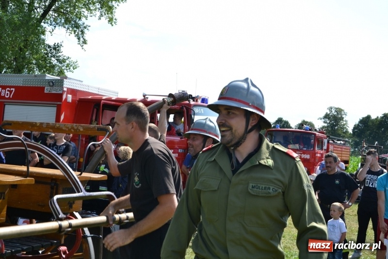 Zdjęcie w galerii na portalu naszraciborz.pl: Strażacki hat-trick Tworkowa. Pech gospodarzy z Bieńkowic  wiadomości z regionu