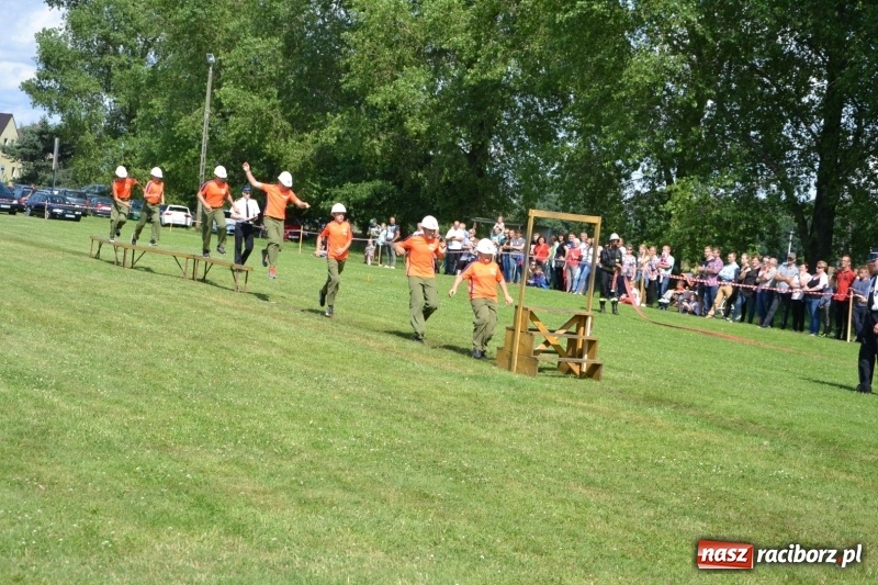 Zdjęcie w galerii na portalu naszraciborz.pl: Strażacki hat-trick Tworkowa. Pech gospodarzy z Bieńkowic  wiadomości z regionu