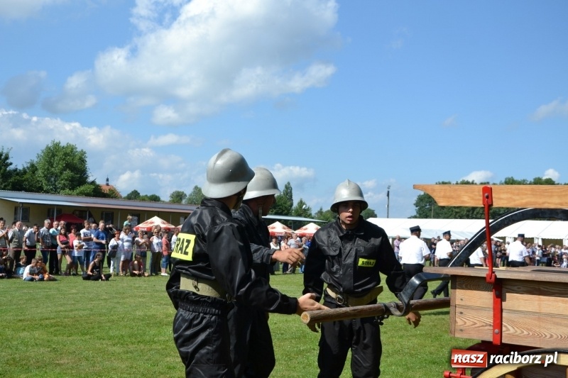 Zdjęcie w galerii na portalu naszraciborz.pl: Strażacki hat-trick Tworkowa. Pech gospodarzy z Bieńkowic  wiadomości z regionu