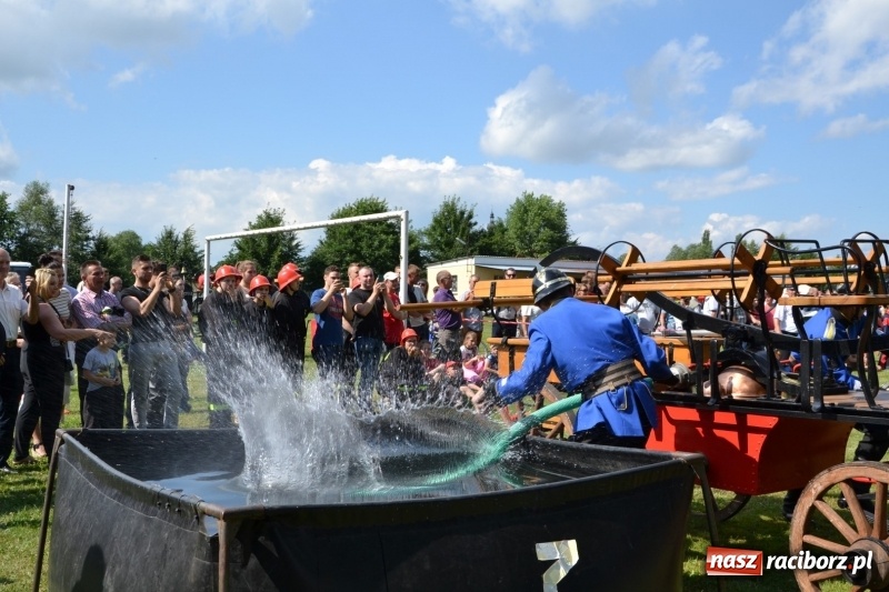 Zdjęcie w galerii na portalu naszraciborz.pl: Strażacki hat-trick Tworkowa. Pech gospodarzy z Bieńkowic  wiadomości z regionu