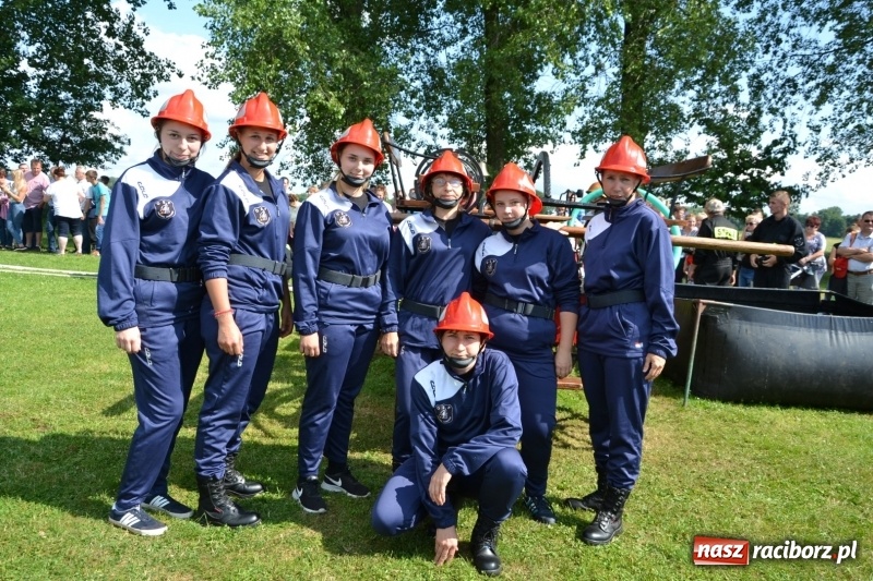 Zdjęcie w galerii na portalu naszraciborz.pl: Strażacki hat-trick Tworkowa. Pech gospodarzy z Bieńkowic  wiadomości z regionu
