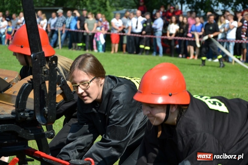 Zdjęcie w galerii na portalu naszraciborz.pl: Strażacki hat-trick Tworkowa. Pech gospodarzy z Bieńkowic  wiadomości z regionu