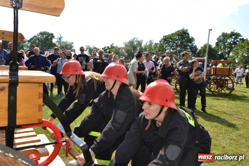 Zdjęcie w galerii na portalu naszraciborz.pl: Strażacki hat-trick Tworkowa. Pech gospodarzy z Bieńkowic  wiadomości z regionu