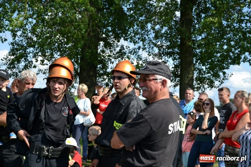 Zdjęcie w galerii na portalu naszraciborz.pl: Strażacki hat-trick Tworkowa. Pech gospodarzy z Bieńkowic  wiadomości z regionu
