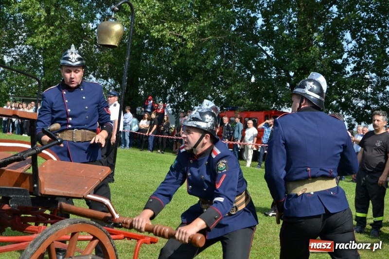 Zdjęcie w galerii na portalu naszraciborz.pl: Strażacki hat-trick Tworkowa. Pech gospodarzy z Bieńkowic  wiadomości z regionu