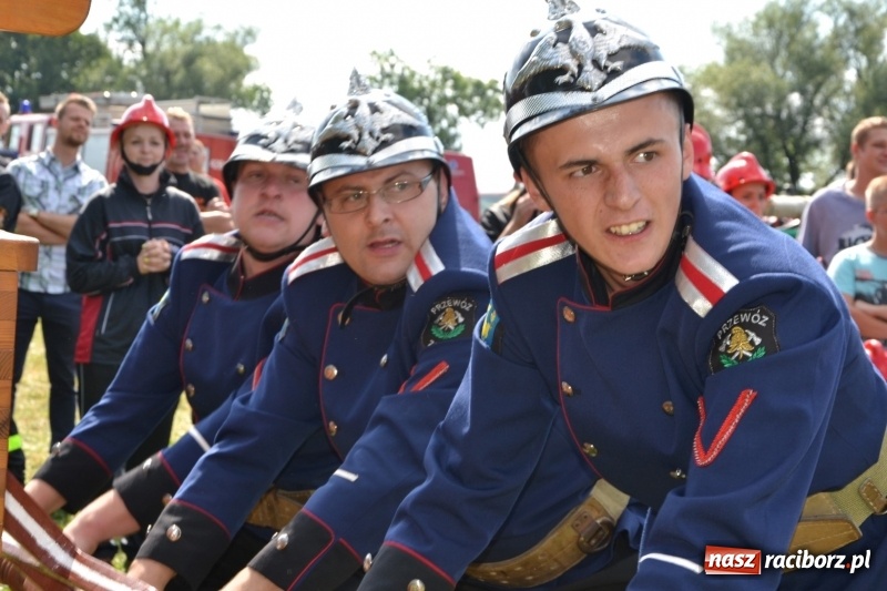 Zdjęcie w galerii na portalu naszraciborz.pl: Strażacki hat-trick Tworkowa. Pech gospodarzy z Bieńkowic  wiadomości z regionu