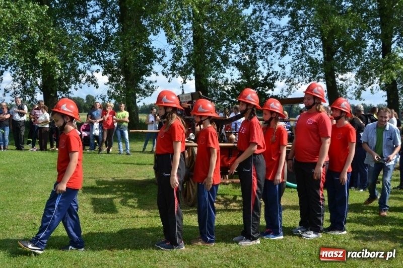 Zdjęcie w galerii na portalu naszraciborz.pl: Strażacki hat-trick Tworkowa. Pech gospodarzy z Bieńkowic  wiadomości z regionu
