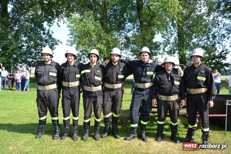Zdjęcie w galerii na portalu naszraciborz.pl: Strażacki hat-trick Tworkowa. Pech gospodarzy z Bieńkowic  wiadomości z regionu