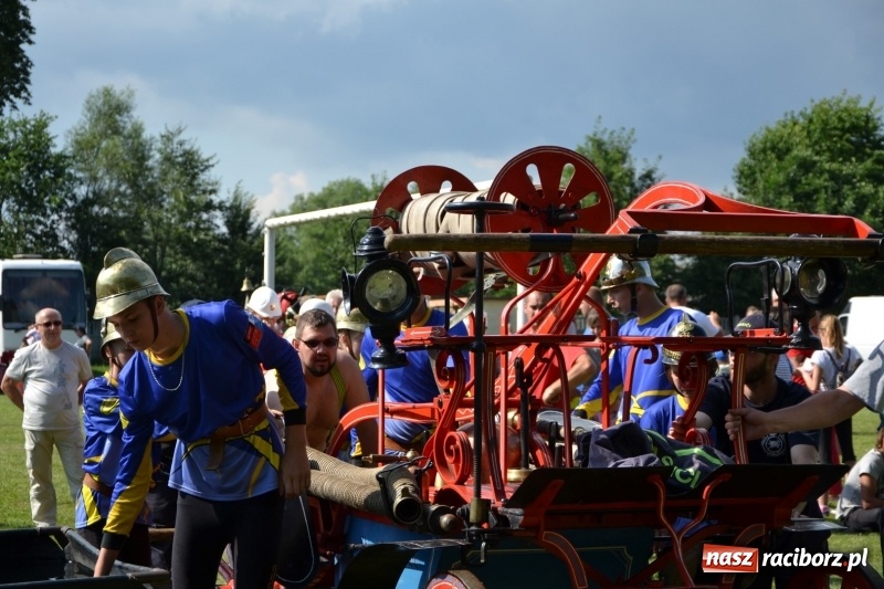 Zdjęcie w galerii na portalu naszraciborz.pl: Strażacki hat-trick Tworkowa. Pech gospodarzy z Bieńkowic  wiadomości z regionu