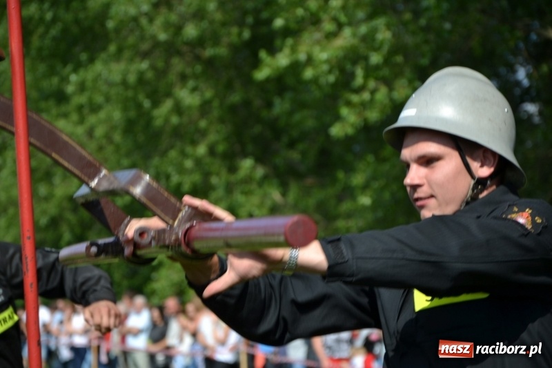 Zdjęcie w galerii na portalu naszraciborz.pl: Strażacki hat-trick Tworkowa. Pech gospodarzy z Bieńkowic  wiadomości z regionu
