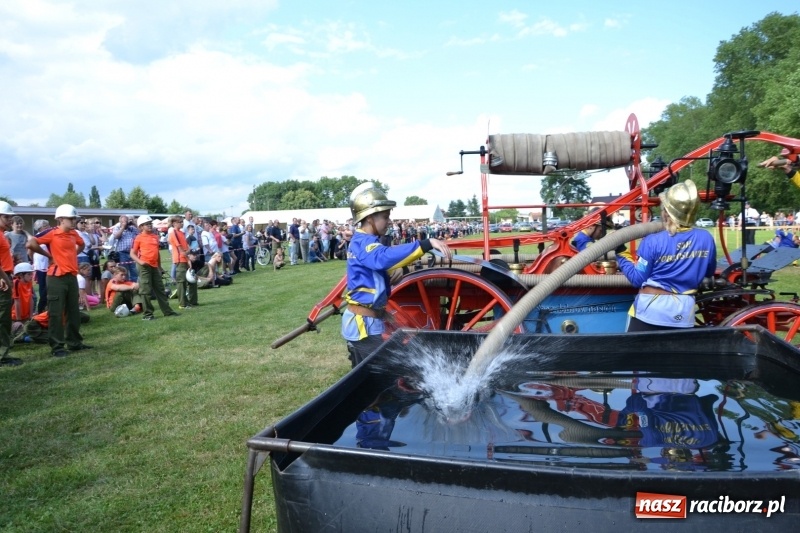 Zdjęcie w galerii na portalu naszraciborz.pl: Strażacki hat-trick Tworkowa. Pech gospodarzy z Bieńkowic  wiadomości z regionu