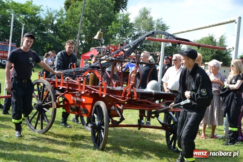 Zdjęcie w galerii na portalu naszraciborz.pl: Strażacki hat-trick Tworkowa. Pech gospodarzy z Bieńkowic  wiadomości z regionu
