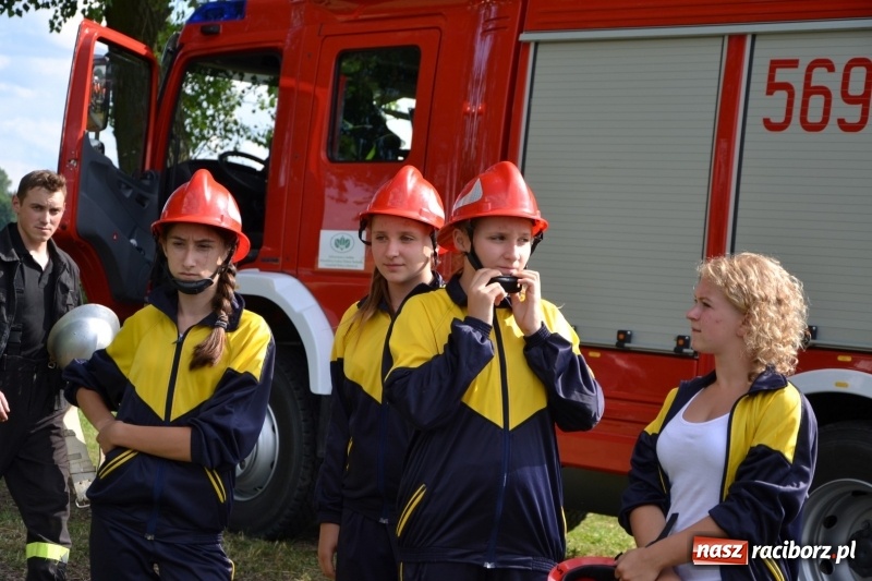 Zdjęcie w galerii na portalu naszraciborz.pl: Strażacki hat-trick Tworkowa. Pech gospodarzy z Bieńkowic  wiadomości z regionu