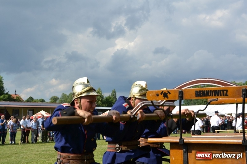 Zdjęcie w galerii na portalu naszraciborz.pl: Strażacki hat-trick Tworkowa. Pech gospodarzy z Bieńkowic  wiadomości z regionu