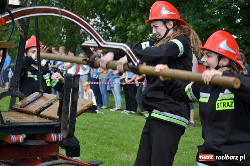 Zdjęcie w galerii na portalu naszraciborz.pl: Strażacki hat-trick Tworkowa. Pech gospodarzy z Bieńkowic  wiadomości z regionu