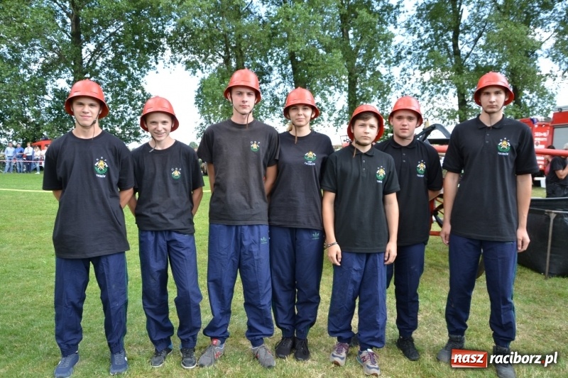 Zdjęcie w galerii na portalu naszraciborz.pl: Strażacki hat-trick Tworkowa. Pech gospodarzy z Bieńkowic  wiadomości z regionu