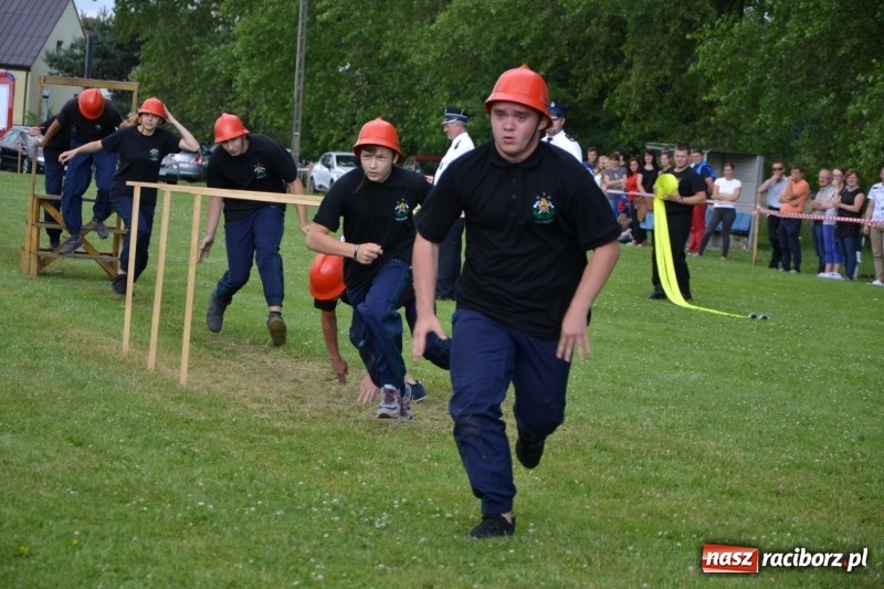 Zdjęcie w galerii na portalu naszraciborz.pl: Strażacki hat-trick Tworkowa. Pech gospodarzy z Bieńkowic  wiadomości z regionu