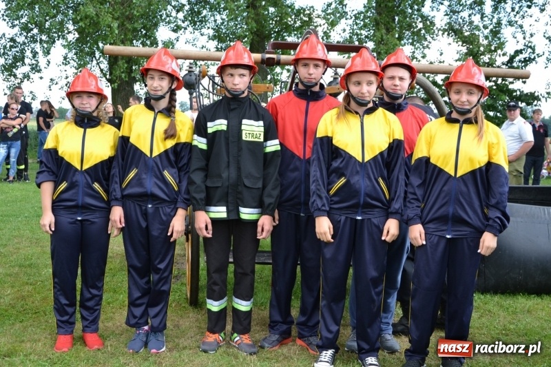 Zdjęcie w galerii na portalu naszraciborz.pl: Strażacki hat-trick Tworkowa. Pech gospodarzy z Bieńkowic  wiadomości z regionu