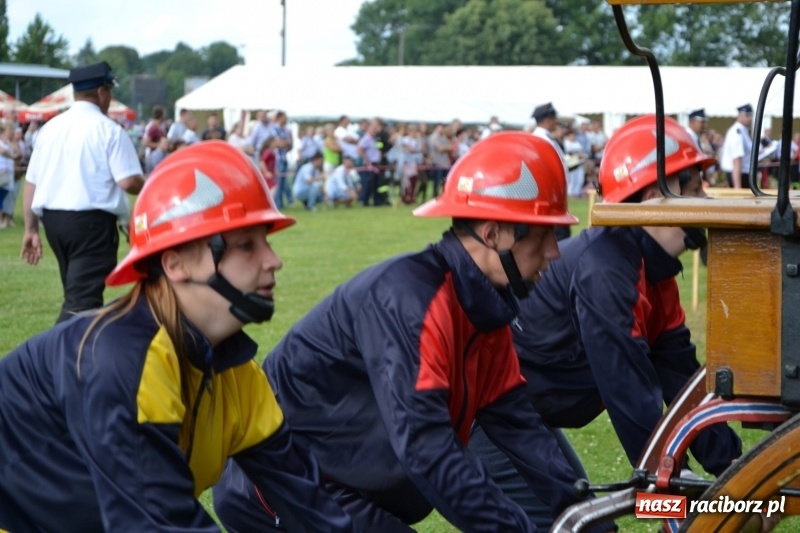 Zdjęcie w galerii na portalu naszraciborz.pl: Strażacki hat-trick Tworkowa. Pech gospodarzy z Bieńkowic  wiadomości z regionu