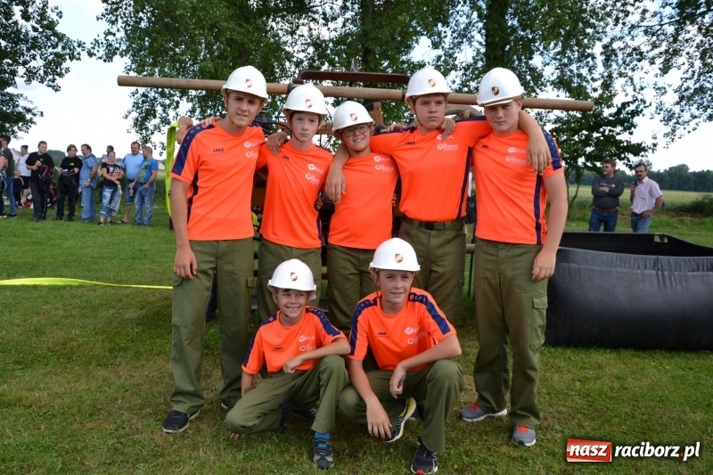 Zdjęcie w galerii na portalu naszraciborz.pl: Strażacki hat-trick Tworkowa. Pech gospodarzy z Bieńkowic  wiadomości z regionu