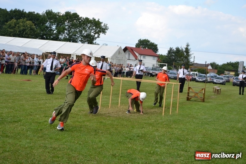 Zdjęcie w galerii na portalu naszraciborz.pl: Strażacki hat-trick Tworkowa. Pech gospodarzy z Bieńkowic  wiadomości z regionu