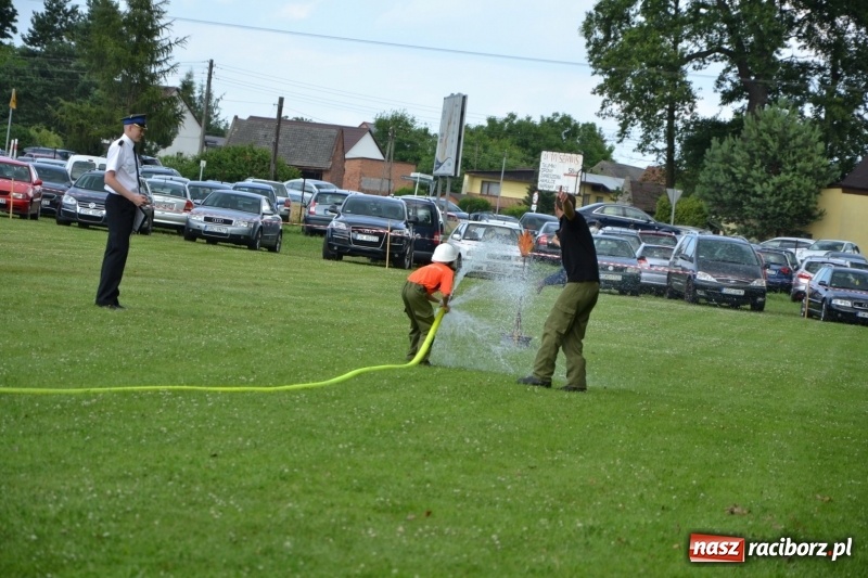 Zdjęcie w galerii na portalu naszraciborz.pl: Strażacki hat-trick Tworkowa. Pech gospodarzy z Bieńkowic  wiadomości z regionu