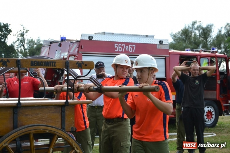 Zdjęcie w galerii na portalu naszraciborz.pl: Strażacki hat-trick Tworkowa. Pech gospodarzy z Bieńkowic  wiadomości z regionu