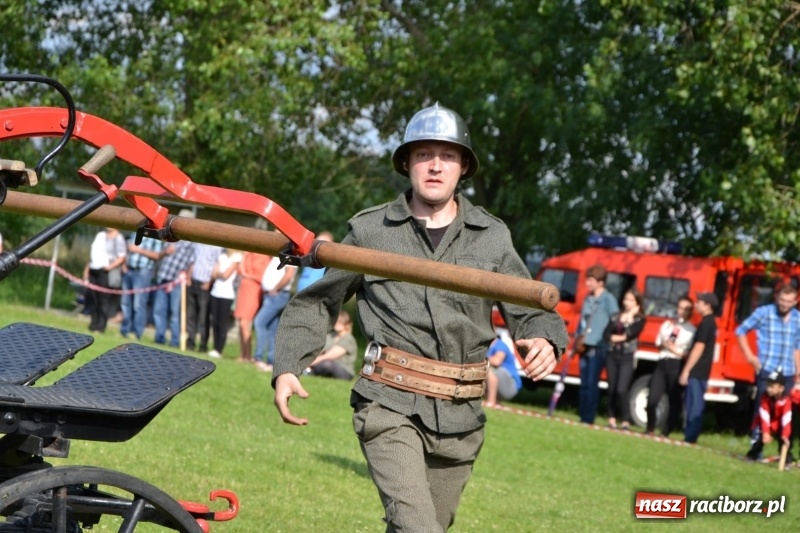 Zdjęcie w galerii na portalu naszraciborz.pl: Strażacki hat-trick Tworkowa. Pech gospodarzy z Bieńkowic  wiadomości z regionu