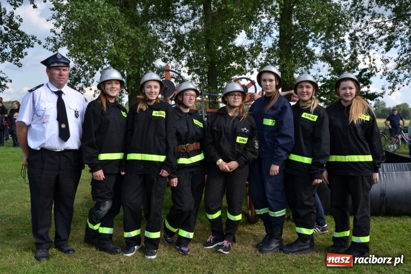 Zdjęcie w galerii na portalu naszraciborz.pl: Strażacki hat-trick Tworkowa. Pech gospodarzy z Bieńkowic  wiadomości z regionu