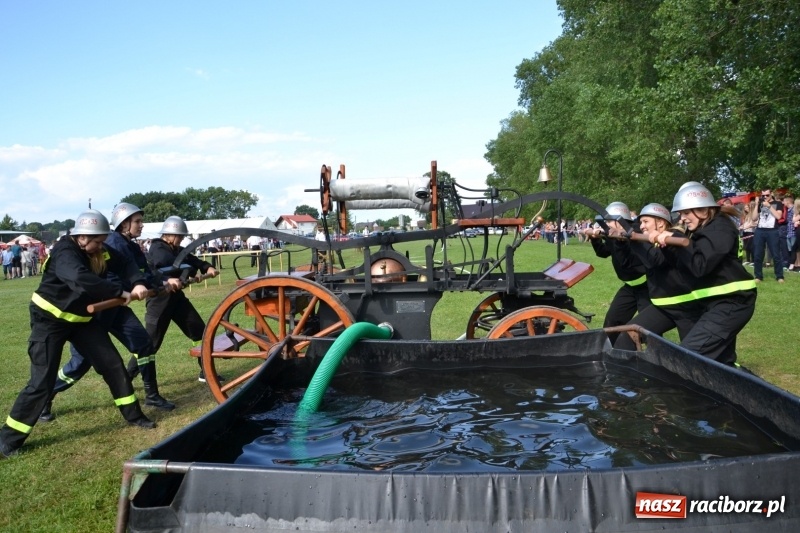 Zdjęcie w galerii na portalu naszraciborz.pl: Strażacki hat-trick Tworkowa. Pech gospodarzy z Bieńkowic  wiadomości z regionu