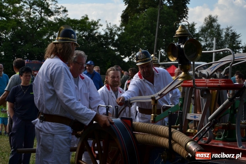 Zdjęcie w galerii na portalu naszraciborz.pl: Strażacki hat-trick Tworkowa. Pech gospodarzy z Bieńkowic  wiadomości z regionu