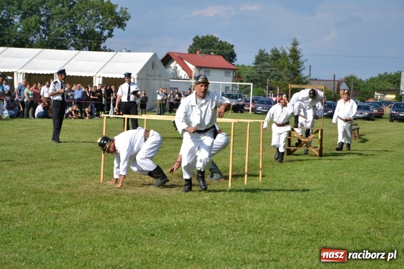 Zdjęcie w galerii na portalu naszraciborz.pl: Strażacki hat-trick Tworkowa. Pech gospodarzy z Bieńkowic  wiadomości z regionu