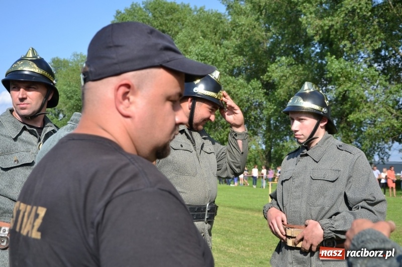 Zdjęcie w galerii na portalu naszraciborz.pl: Strażacki hat-trick Tworkowa. Pech gospodarzy z Bieńkowic  wiadomości z regionu