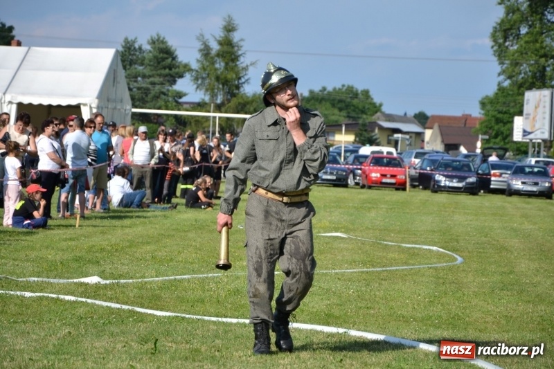 Zdjęcie w galerii na portalu naszraciborz.pl: Strażacki hat-trick Tworkowa. Pech gospodarzy z Bieńkowic  wiadomości z regionu