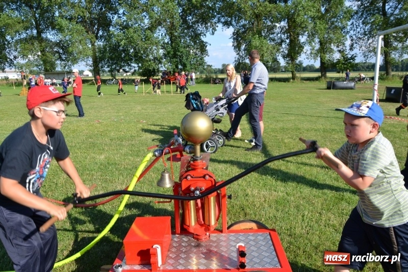 Zdjęcie w galerii na portalu naszraciborz.pl: Strażacki hat-trick Tworkowa. Pech gospodarzy z Bieńkowic  wiadomości z regionu