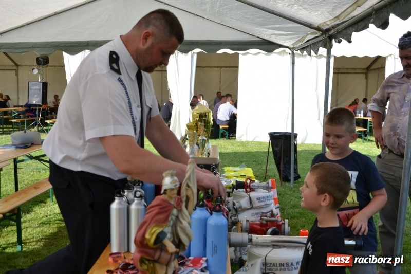 Zdjęcie w galerii na portalu naszraciborz.pl: Strażacki hat-trick Tworkowa. Pech gospodarzy z Bieńkowic  wiadomości z regionu