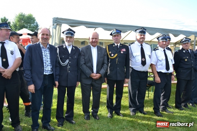 Zdjęcie w galerii na portalu naszraciborz.pl: Strażacki hat-trick Tworkowa. Pech gospodarzy z Bieńkowic  wiadomości z regionu