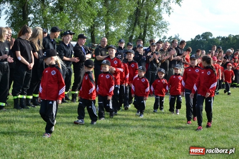 Zdjęcie w galerii na portalu naszraciborz.pl: Strażacki hat-trick Tworkowa. Pech gospodarzy z Bieńkowic  wiadomości z regionu