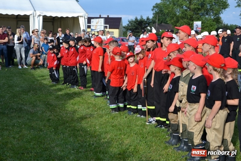 Zdjęcie w galerii na portalu naszraciborz.pl: Strażacki hat-trick Tworkowa. Pech gospodarzy z Bieńkowic  wiadomości z regionu