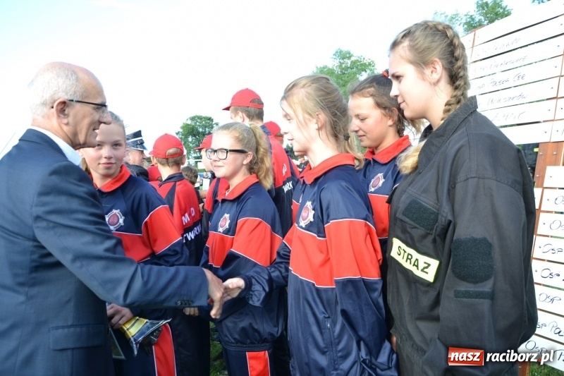 Zdjęcie w galerii na portalu naszraciborz.pl: Strażacki hat-trick Tworkowa. Pech gospodarzy z Bieńkowic  wiadomości z regionu