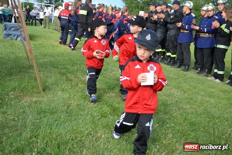 Zdjęcie w galerii na portalu naszraciborz.pl: Strażacki hat-trick Tworkowa. Pech gospodarzy z Bieńkowic  wiadomości z regionu