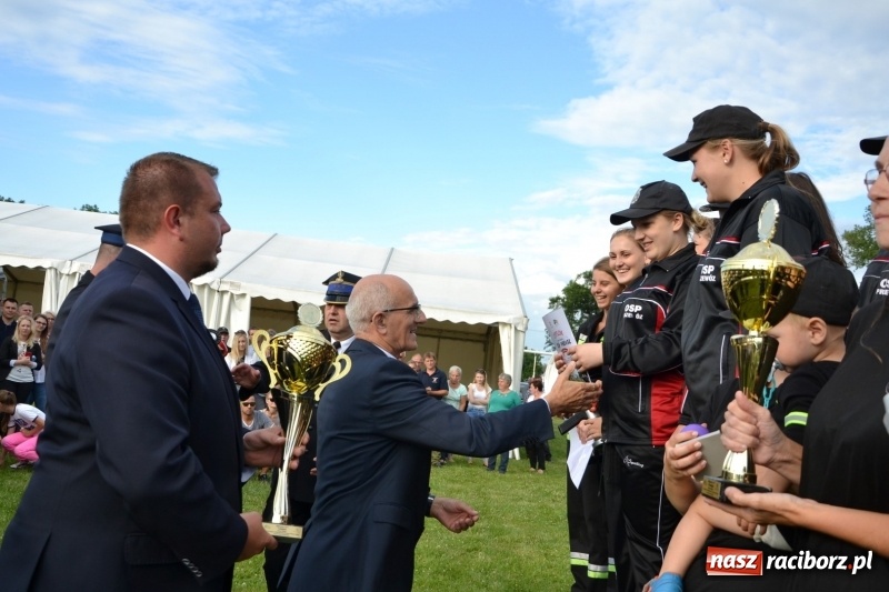 Zdjęcie w galerii na portalu naszraciborz.pl: Strażacki hat-trick Tworkowa. Pech gospodarzy z Bieńkowic  wiadomości z regionu