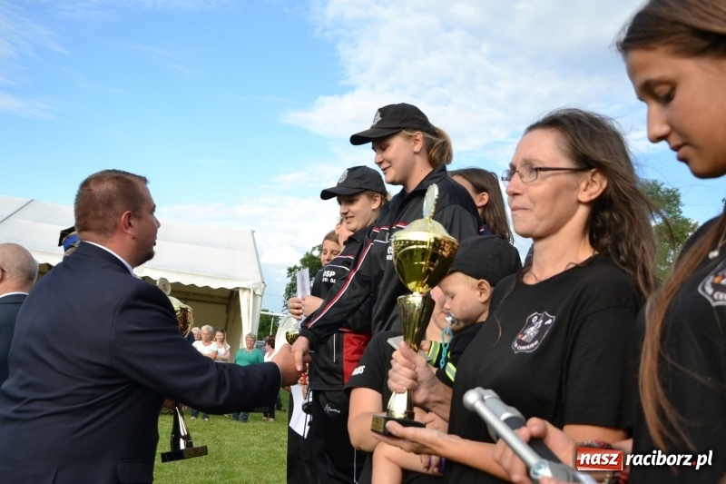 Zdjęcie w galerii na portalu naszraciborz.pl: Strażacki hat-trick Tworkowa. Pech gospodarzy z Bieńkowic  wiadomości z regionu