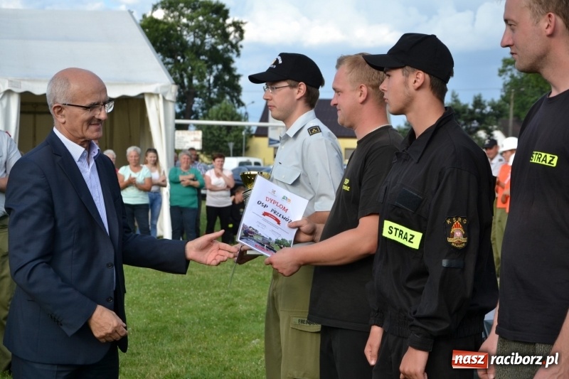 Zdjęcie w galerii na portalu naszraciborz.pl: Strażacki hat-trick Tworkowa. Pech gospodarzy z Bieńkowic  wiadomości z regionu