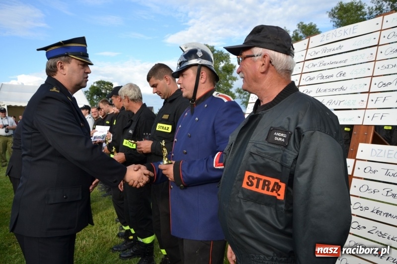 Zdjęcie w galerii na portalu naszraciborz.pl: Strażacki hat-trick Tworkowa. Pech gospodarzy z Bieńkowic  wiadomości z regionu