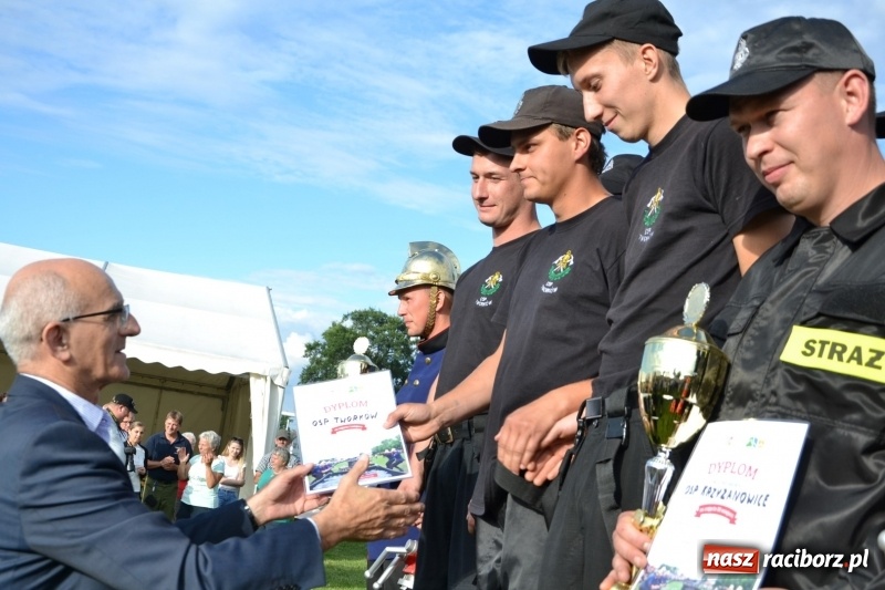 Zdjęcie w galerii na portalu naszraciborz.pl: Strażacki hat-trick Tworkowa. Pech gospodarzy z Bieńkowic  wiadomości z regionu