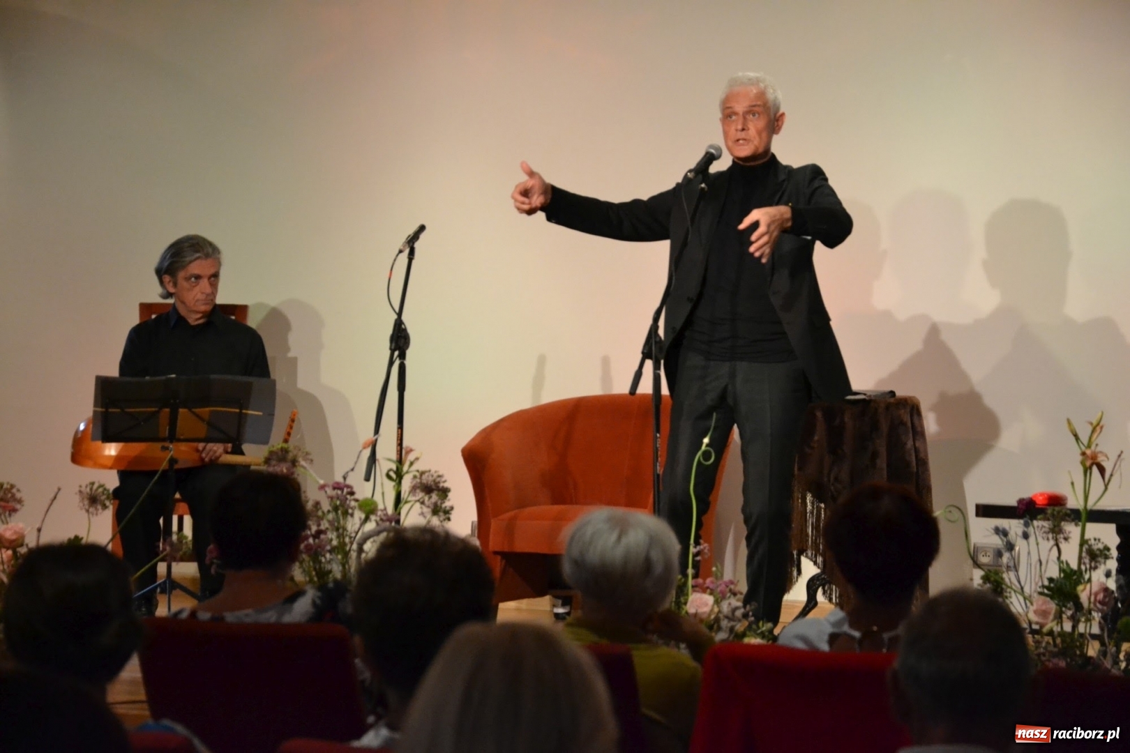 Zdjęcie w galerii na portalu naszraciborz.pl: O miłości... czyli Williama Szekspira muzyczny bankiet na Zamku Piastowskim  wiadomości z regionu