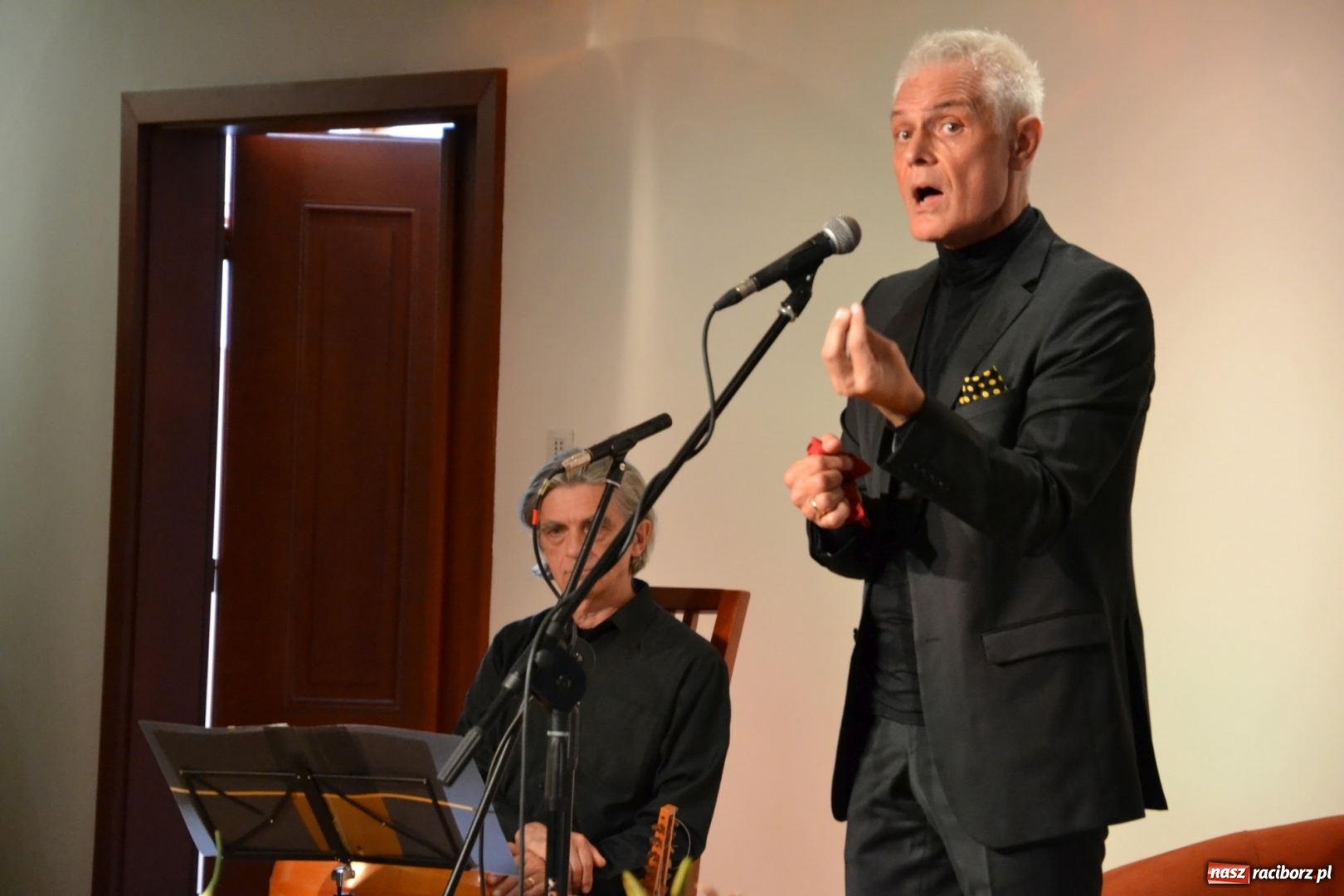 Zdjęcie w galerii na portalu naszraciborz.pl: O miłości... czyli Williama Szekspira muzyczny bankiet na Zamku Piastowskim  wiadomości z regionu