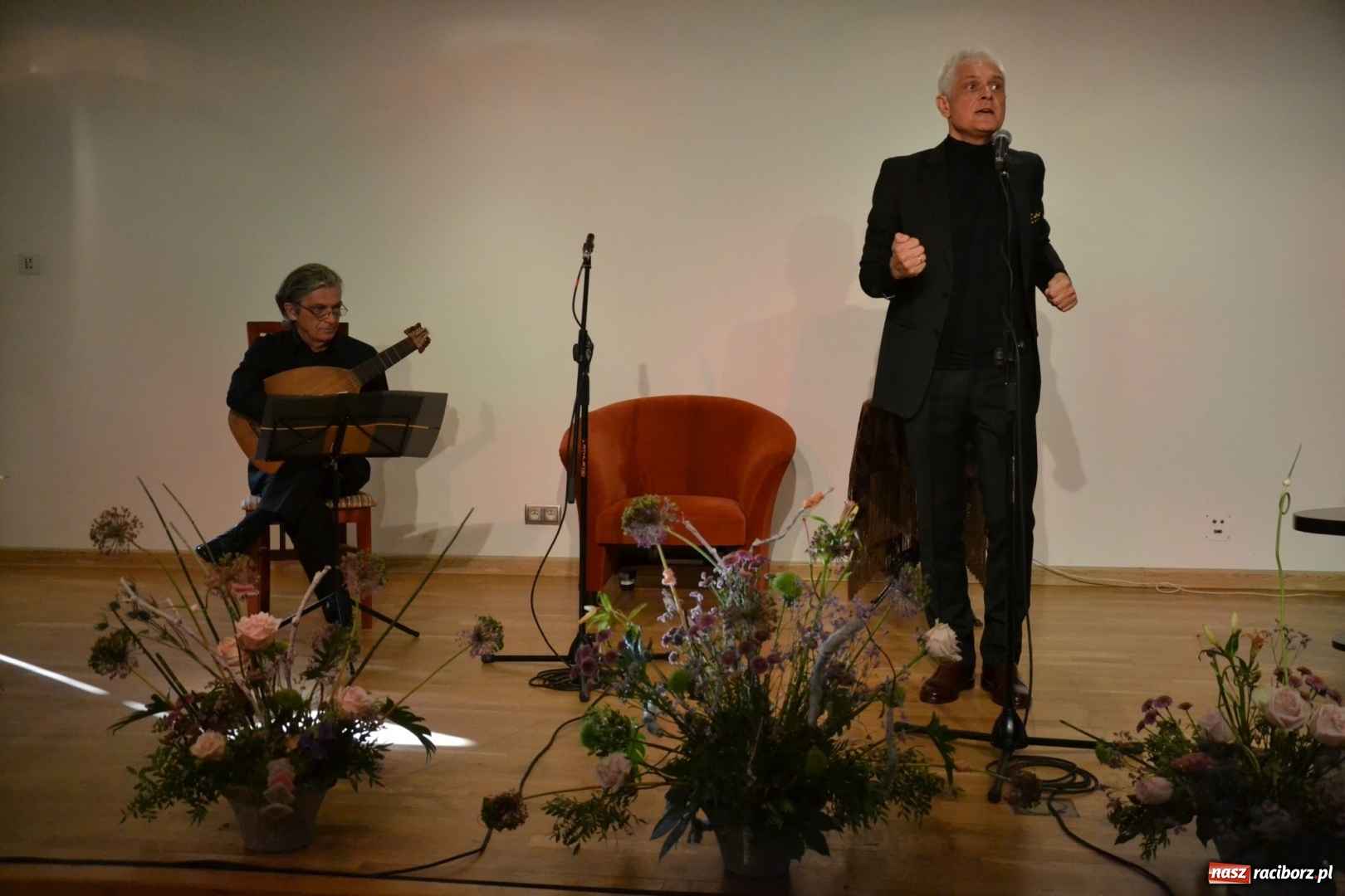 Zdjęcie w galerii na portalu naszraciborz.pl: O miłości... czyli Williama Szekspira muzyczny bankiet na Zamku Piastowskim  wiadomości z regionu